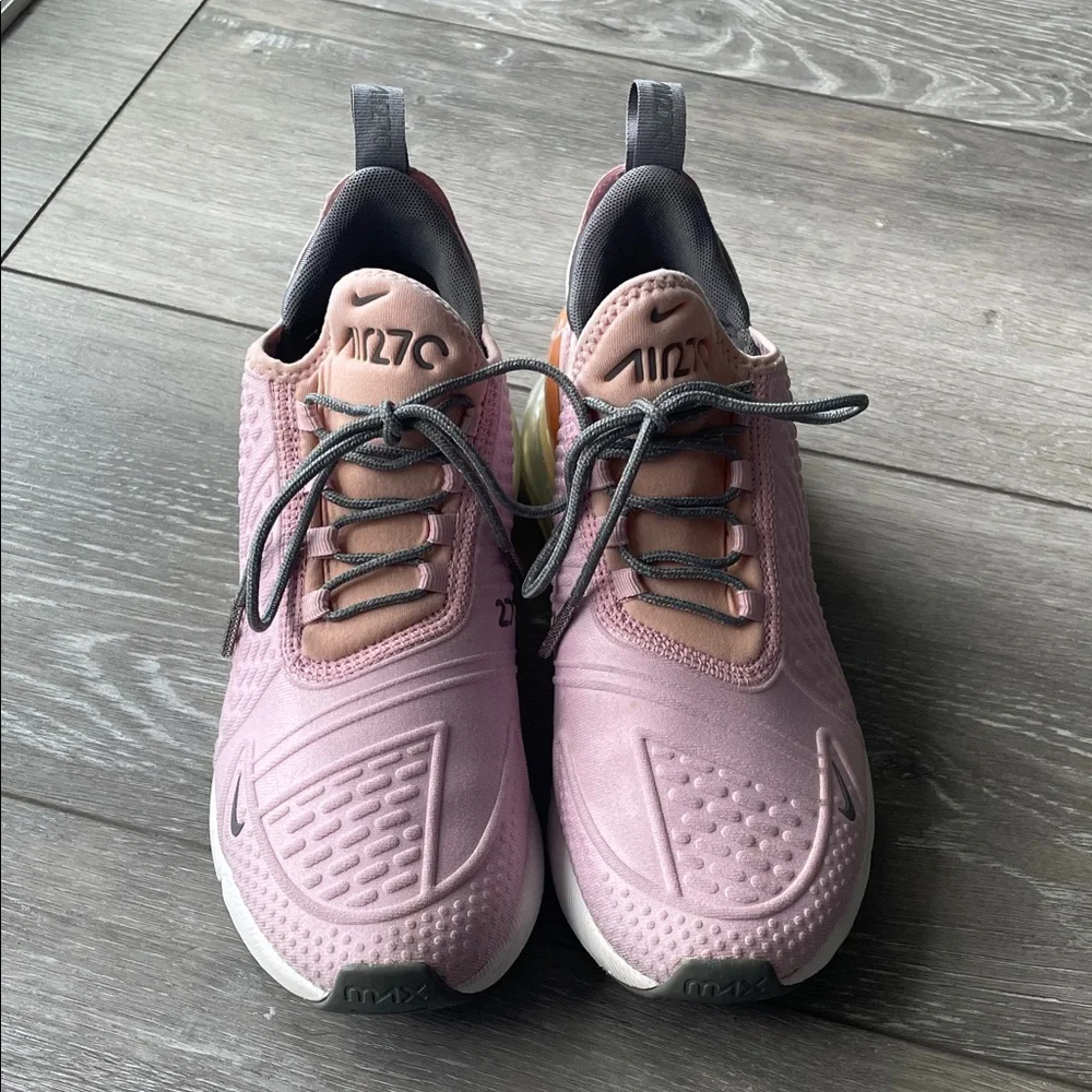 Nike Air Max 270 Women's Pink and Grey Sneakers - Picture 1 of 5